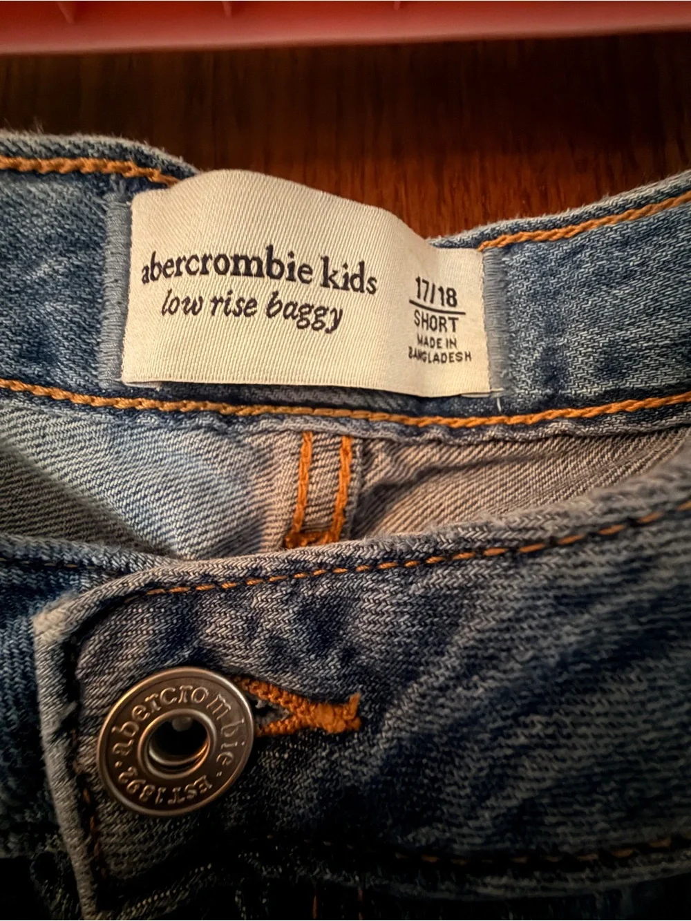 Abercrombie Kids Distressed Wide Leg Jeans NWT Size 17/18 Short